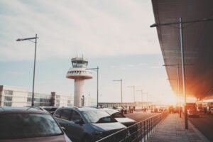 5 Reasons Why It Pays To Keep Your Vehicle At The Airport